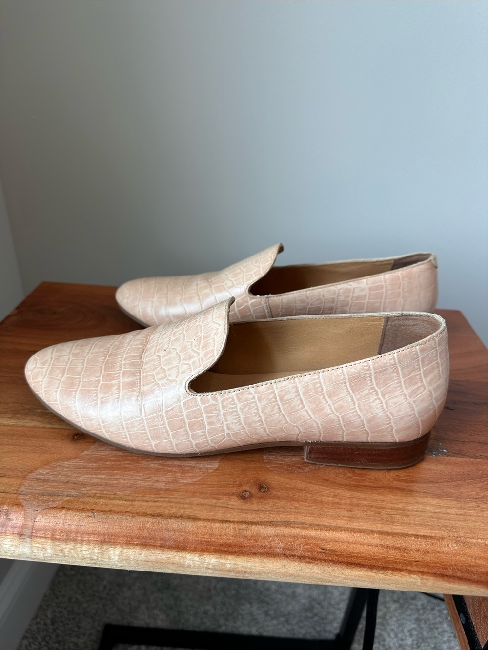 Jack Rogers Audrey Croc Embossed Slip On Flat Loafers Peachy Nude Tan Womens 9